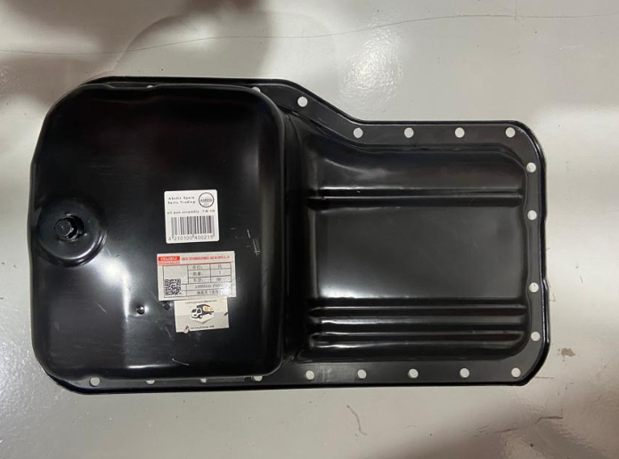 Engine Parts_ Oil pan assembly غطاء وعاء الزيت