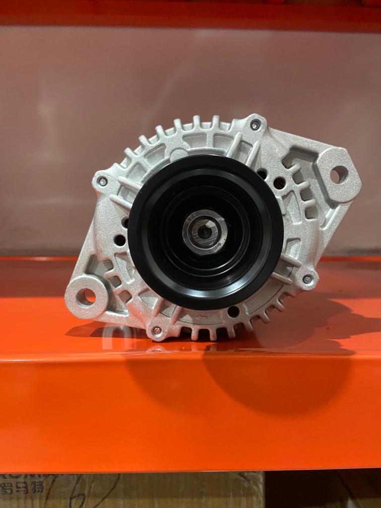 Engine Parts_ Alternator 50A 24V دينامو