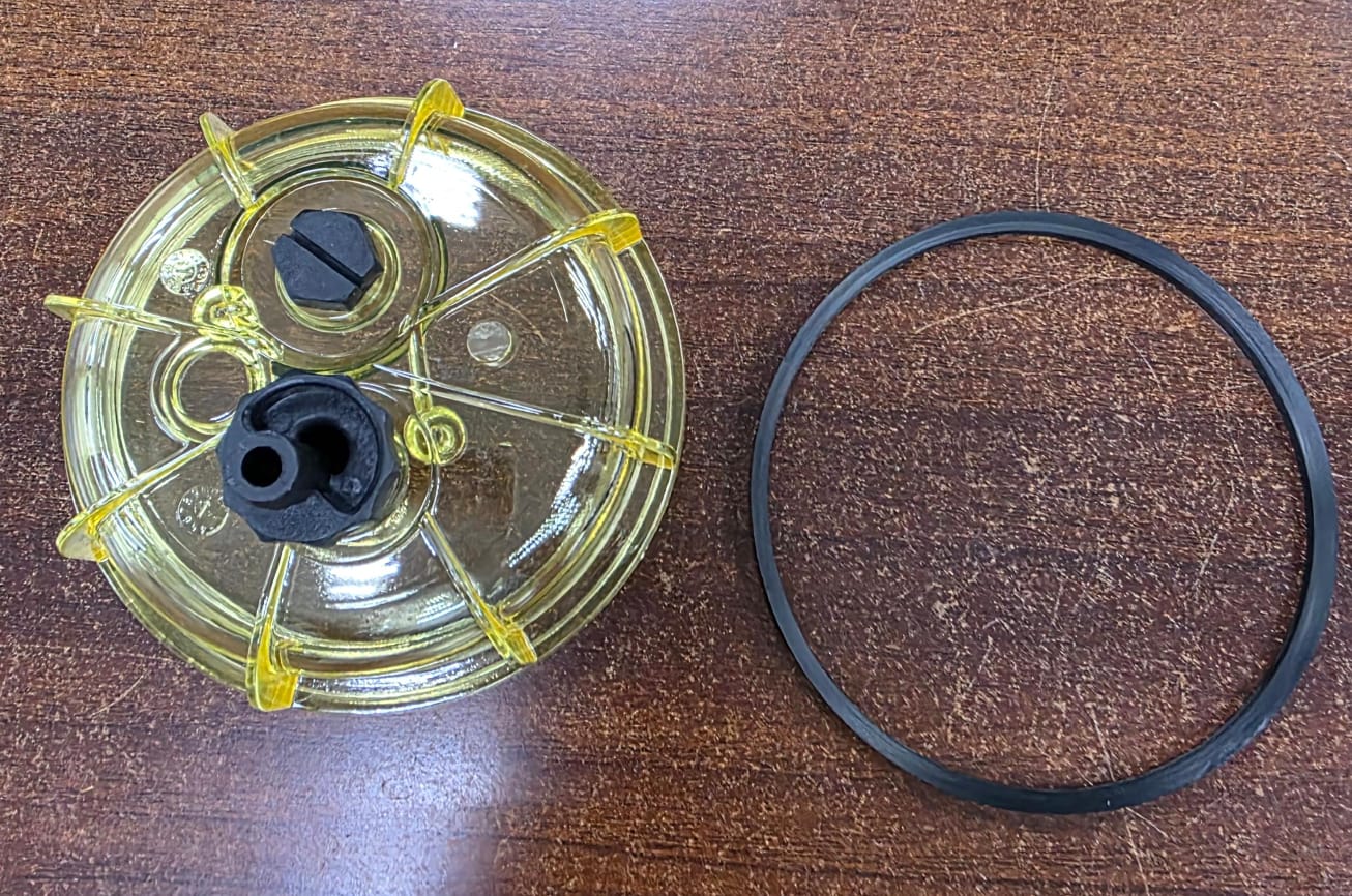 Filters_ Fuel Filter Cap غطاء مصيدة الديزل