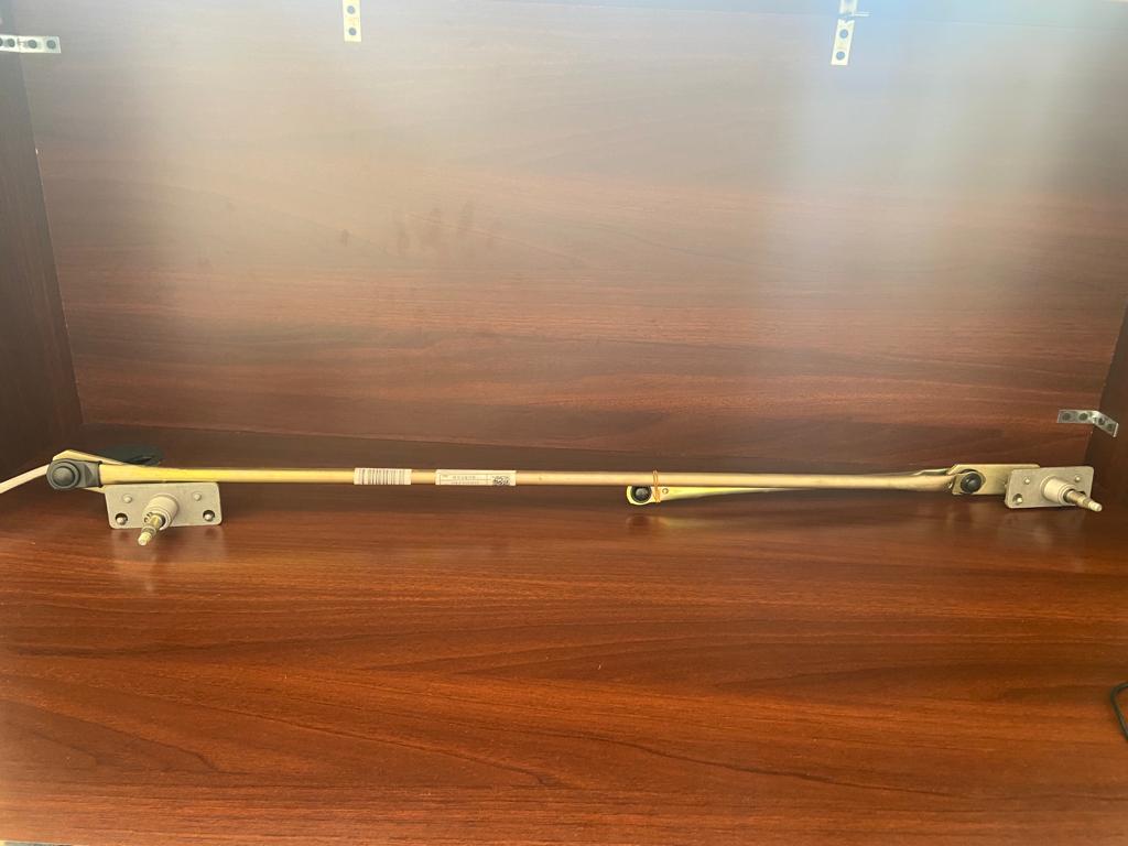 EX Body_ Isuzu WIPER PUSHROD ASSY حركة مساحات اليد