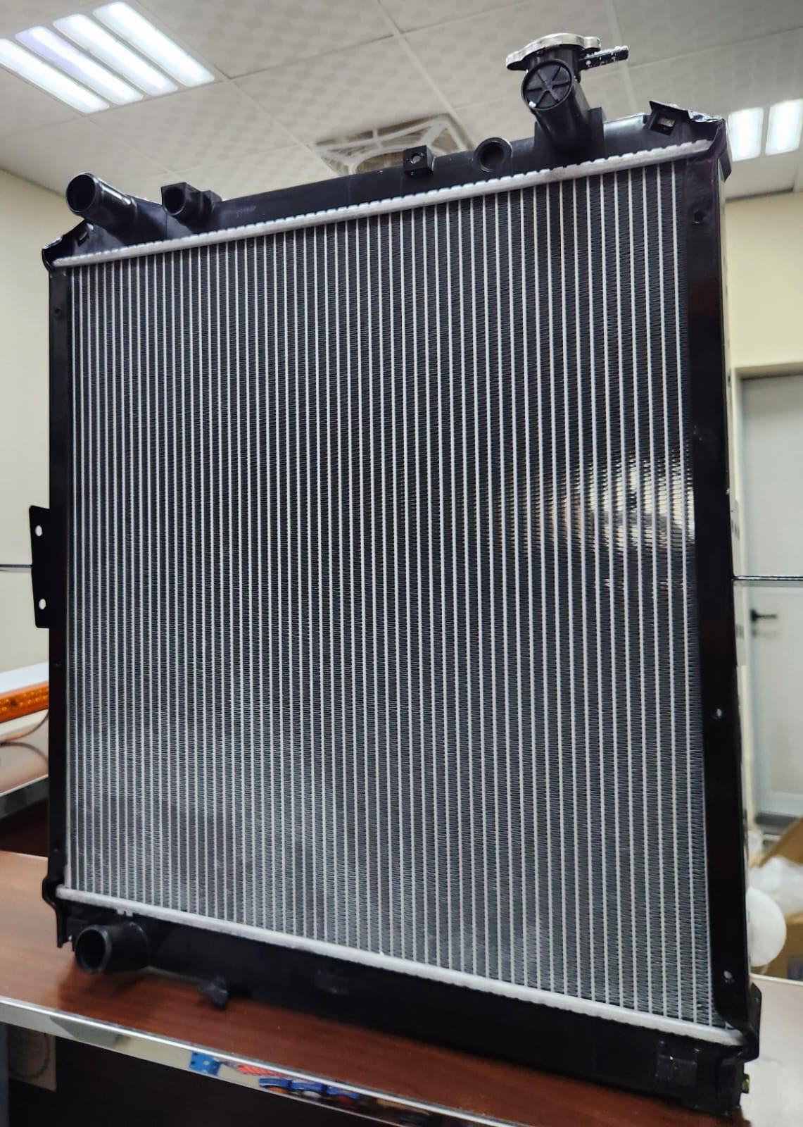 Cooling System_ Radiator isuzu NPR700 -4HK1 رادييتور ايسوزو