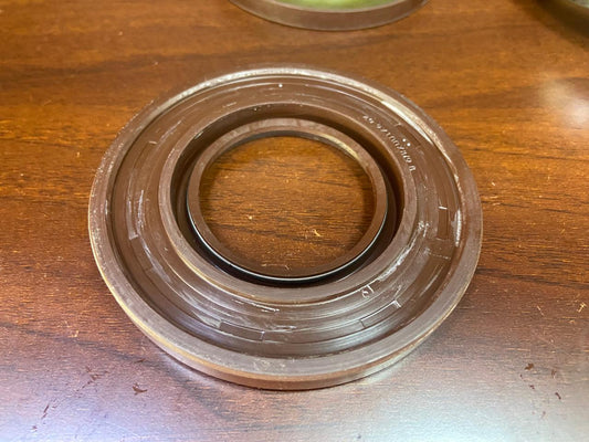 bearing_ SEAL; OIL,RR HUB,OUTER سيلات خلفي خارجي