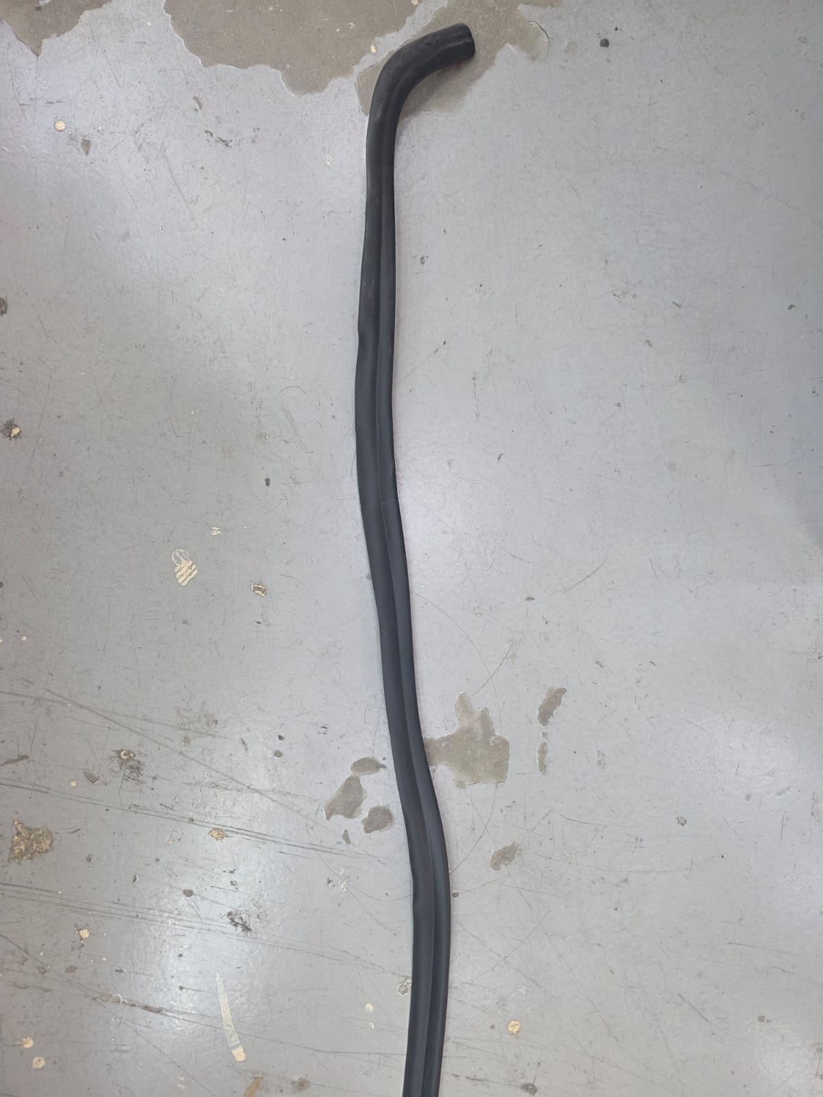 Ex Body_ LOW GLASS RUBBER ربر الزجاج السفلي