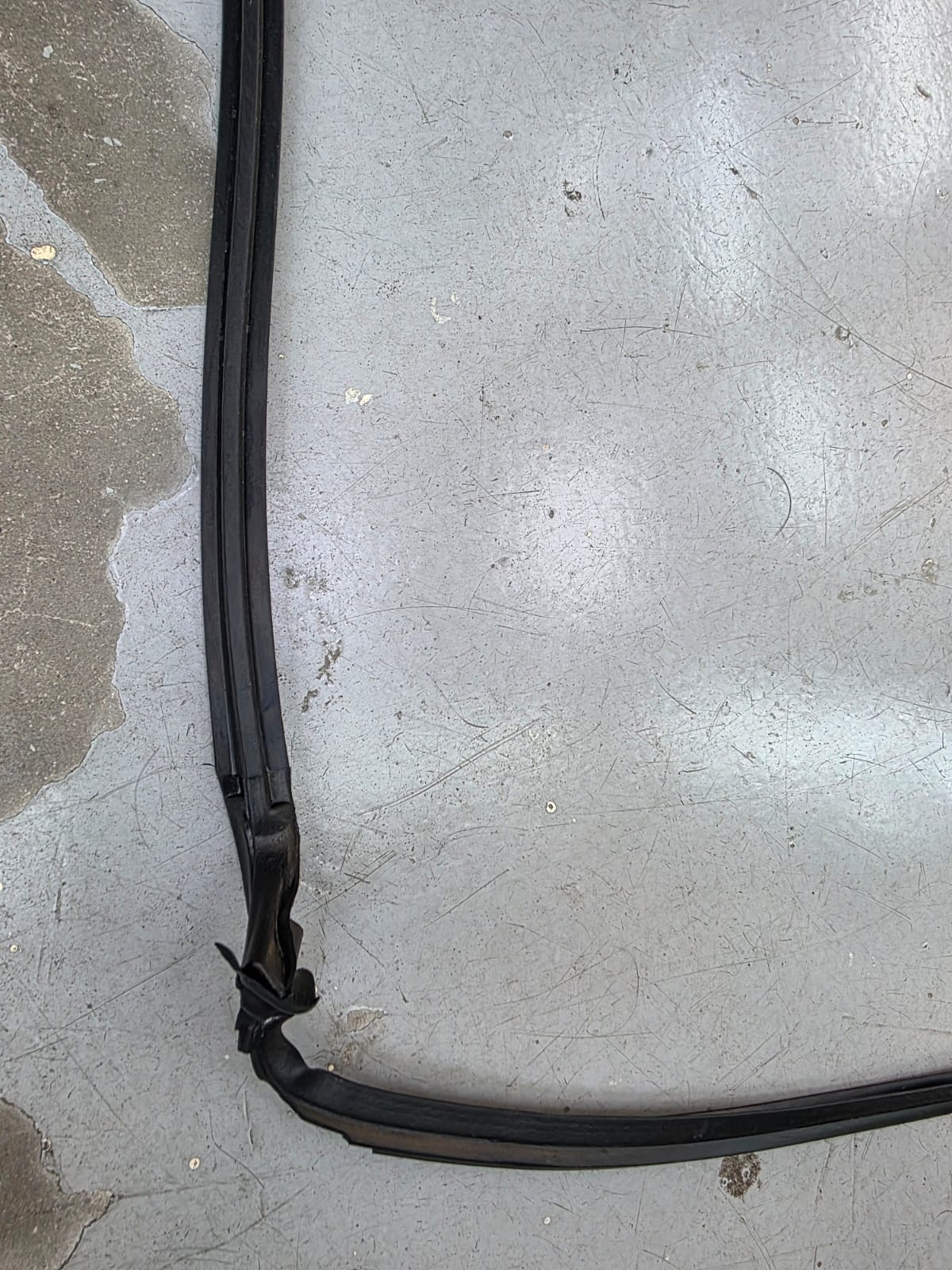 Ex Body_ Front panel rubber ربل الصاجة