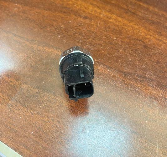 Sensors_ Oil Pressure Switch حساس ضغط زيت